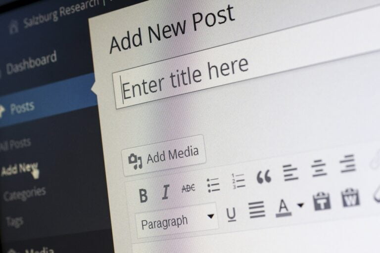 Hosting WordPress: Specjalistyczne rozwiązania kontra hosting ogólnego przeznaczenia