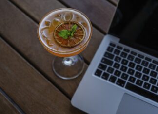 Praca w IT za granicą – jak się przygotować