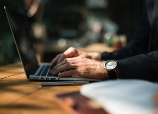 Jak powstał Internet rzeczy (IoT)