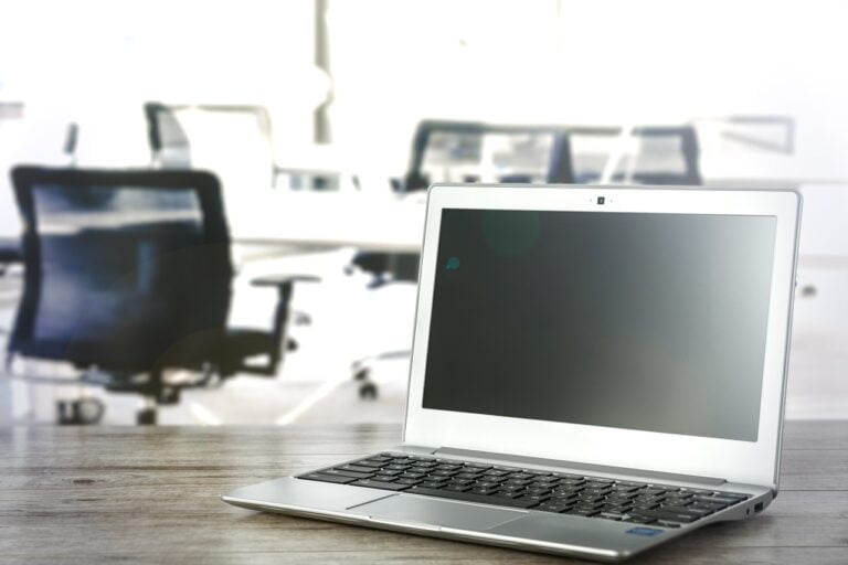 Jak sztuczna inteligencja rewolucjonizuje kursy online