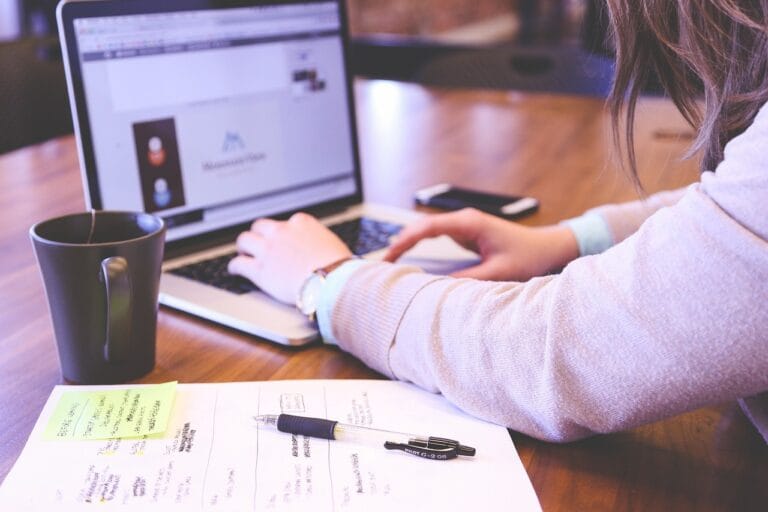 Technologia a romantyzm – miłość w epoce aplikacji