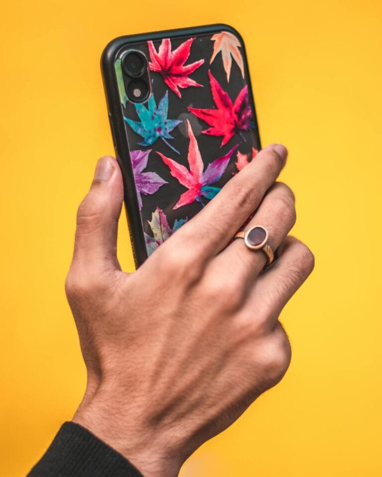 Czy warto zainwestować w dobre etui i szkło hartowane do telefonu?